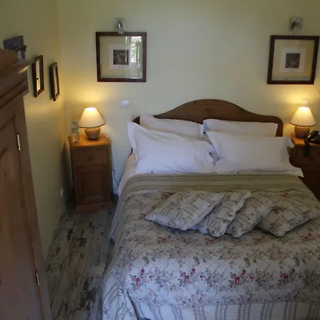 Logis De La Chapelle Hotel Milon-la-Chapelle