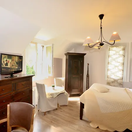 Hotel Logis De La Chapelle