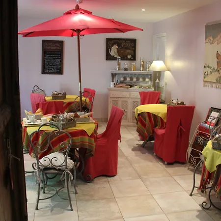 Logis De La Chapelle Milon-la-Chapelle