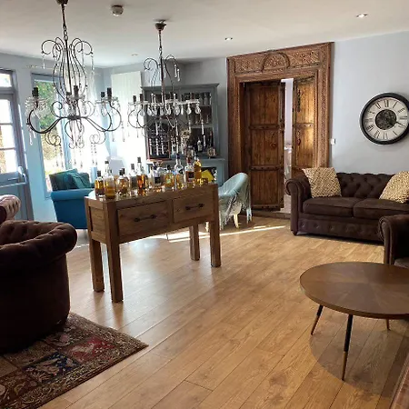 Logis De La Chapelle Milon-la-Chapelle